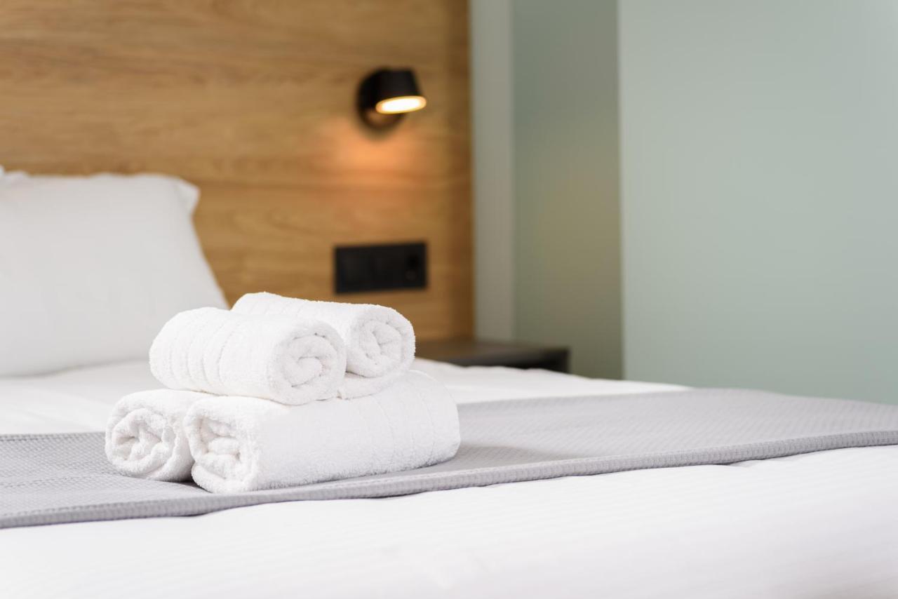 Crossroads Athens By Yha Apartment Luaran gambar